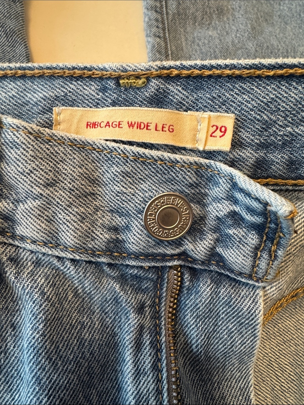 Levi's Premium Ribcage Wide Leg Women's Jeans Far And Wide Light Wash Size 29x32 - Picture 10 of 16